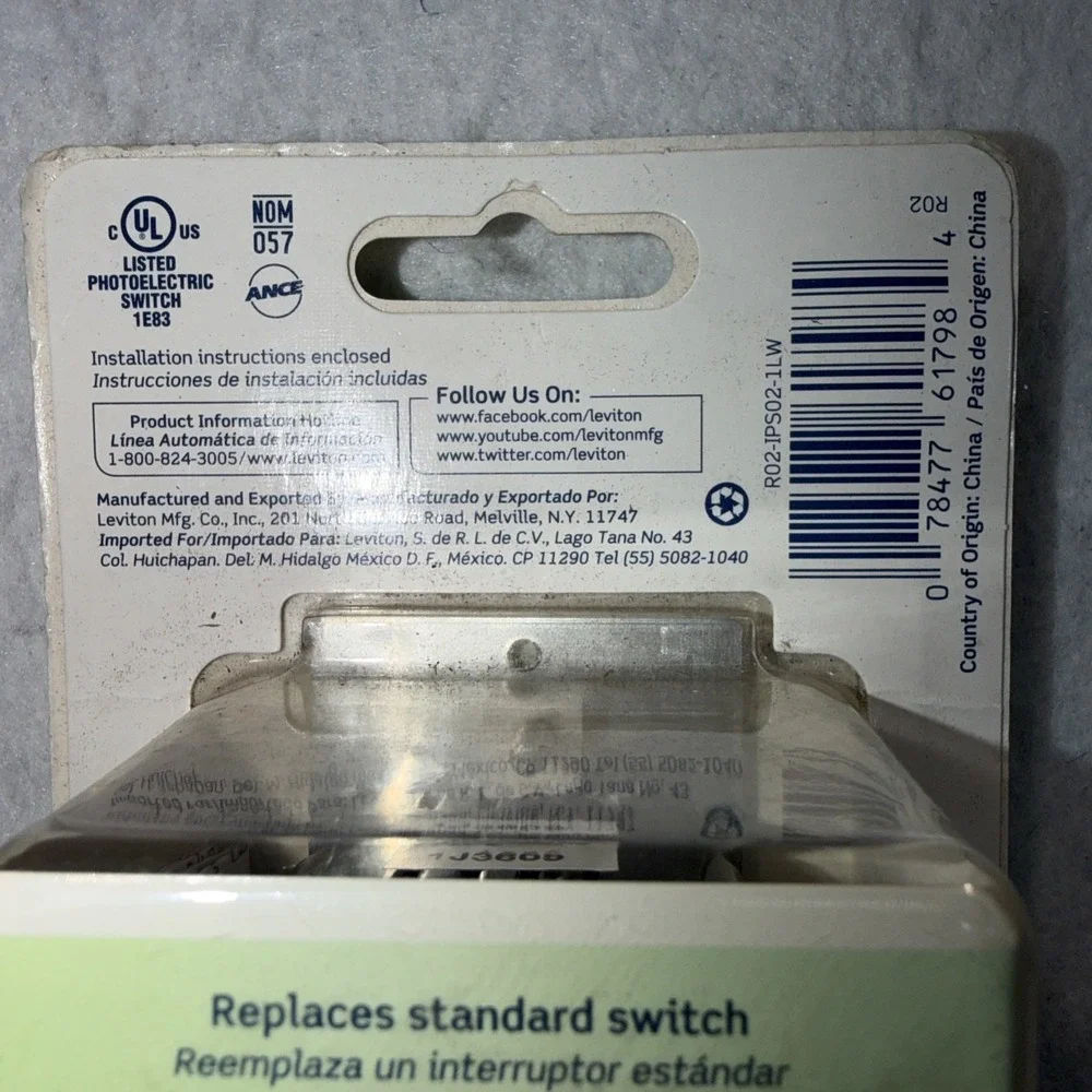 NEW Leviton Decora IPS02 Motion Sensor Auto-On Electrical LED CFL Switch White